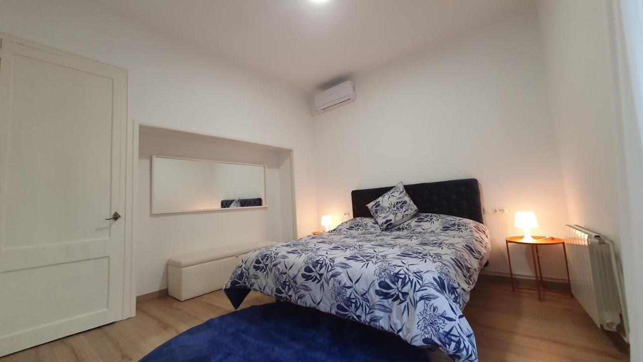 Apartamento Nuevo En Terrassa Centro Exterior photo
